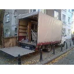 Чистене-на-мазета-и-тавани-от-ненужни-отпадъци-в-София
